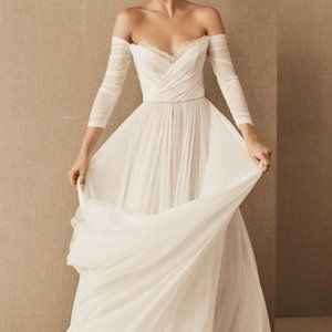 Wtoo by Watters Miles Gown - Off Shoulder Flowy A-Line Wedding Dress